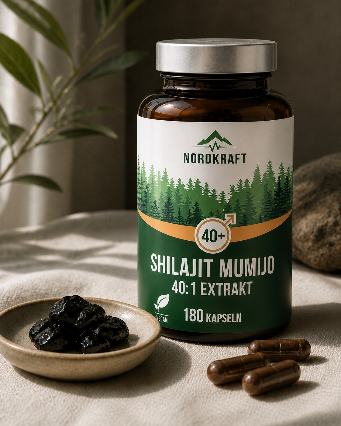 NORDKRAFT Shilajit Komplex Dose neben Shilajit-Harz und Kapseln